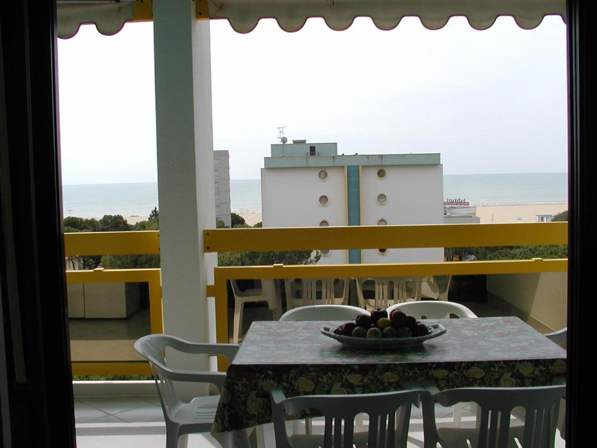 Complesso Solarium Apartment Bibione Exterior photo