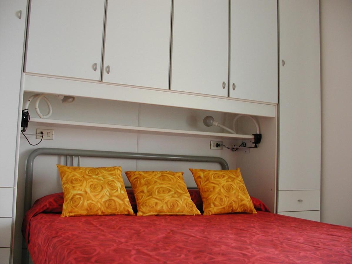 Complesso Solarium Apartment Bibione Exterior photo