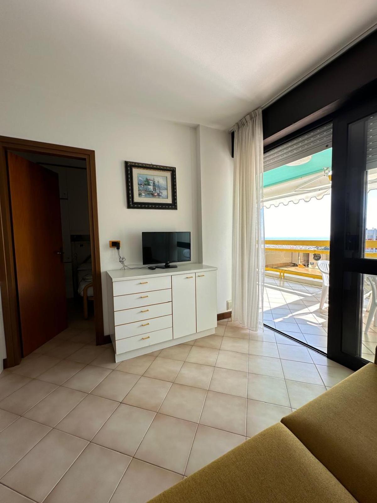Complesso Solarium Apartment Bibione Exterior photo