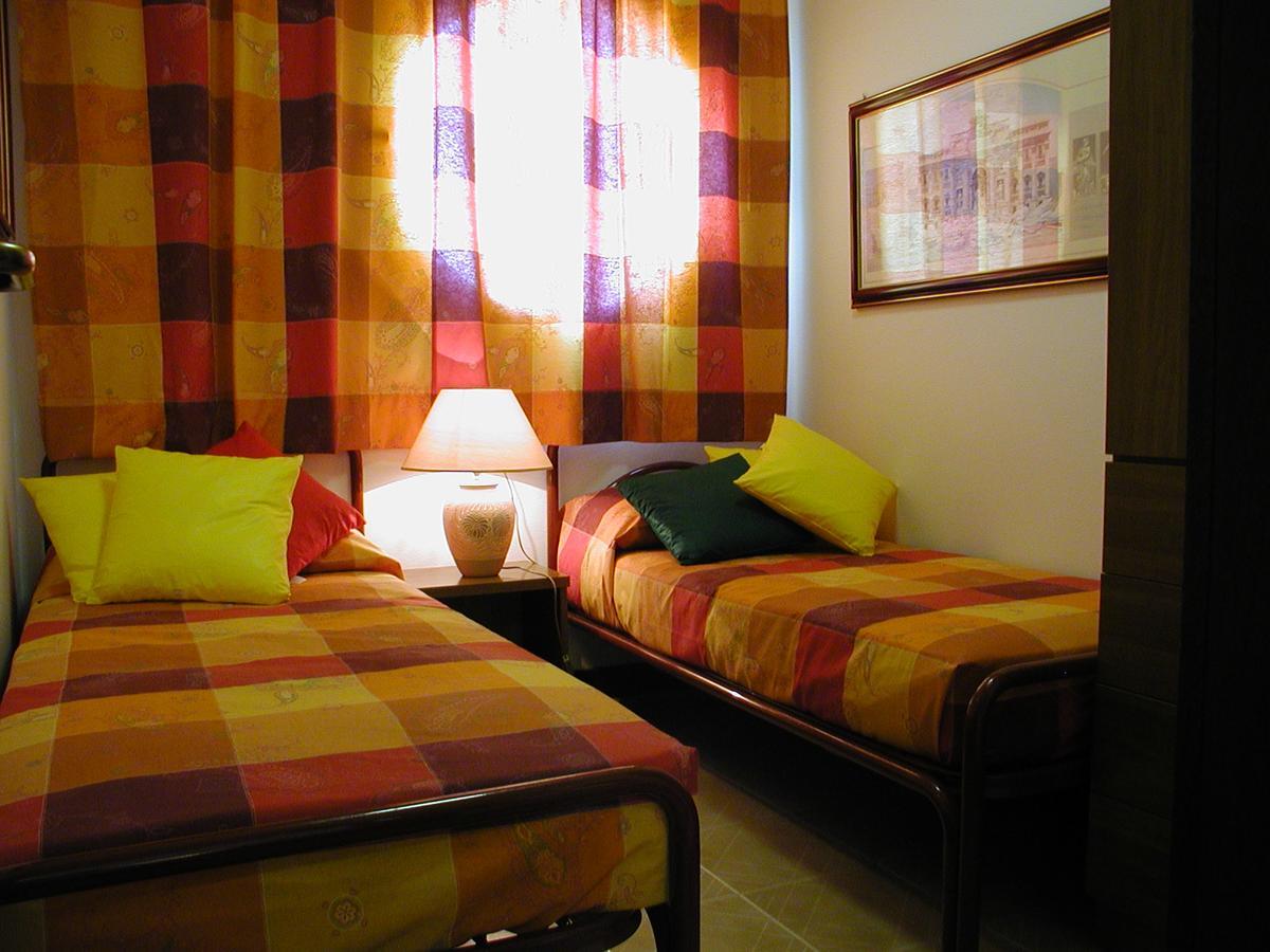 Complesso Solarium Apartment Bibione Exterior photo