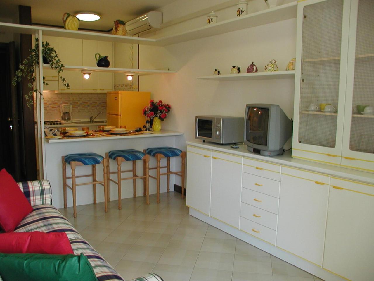 Complesso Solarium Apartment Bibione Exterior photo