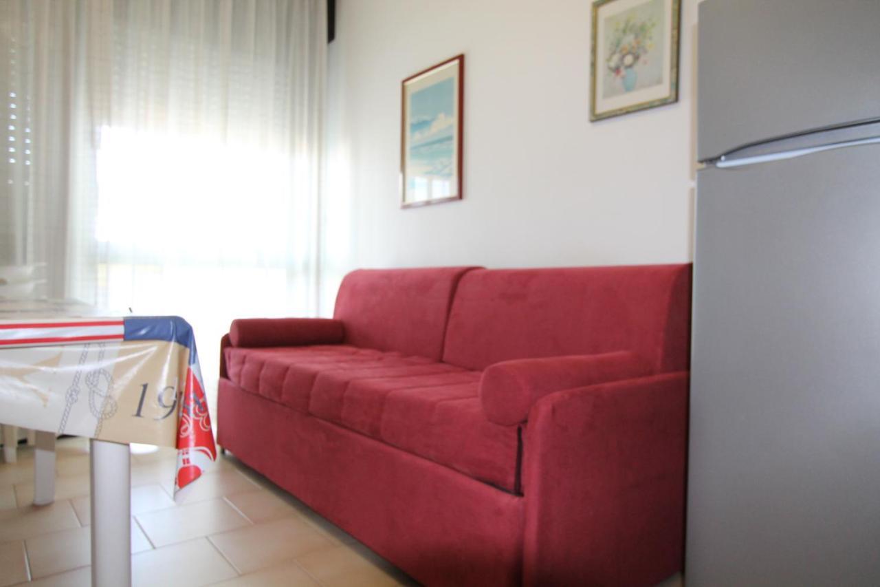 Complesso Solarium Apartment Bibione Exterior photo