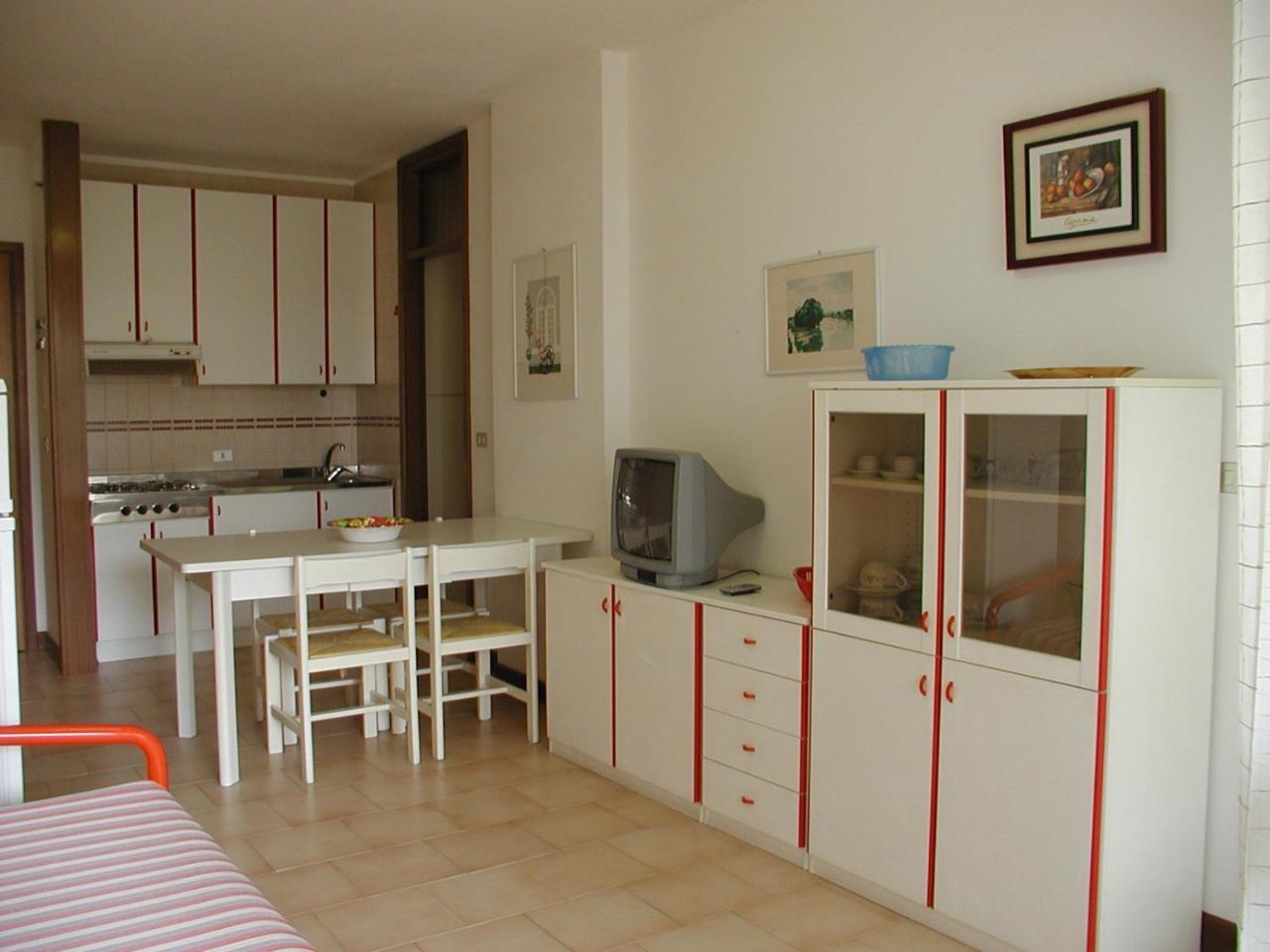 Complesso Solarium Apartment Bibione Exterior photo