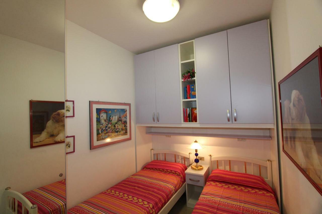 Complesso Solarium Apartment Bibione Exterior photo